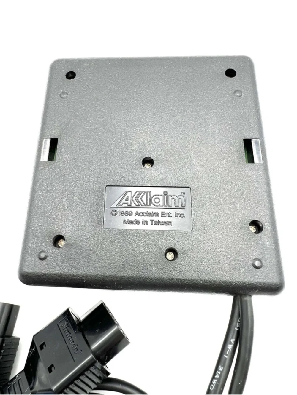 1989 ACCLAIM SENSOR FOR NINTENDO NES WIRELESS CONTROLLERS.